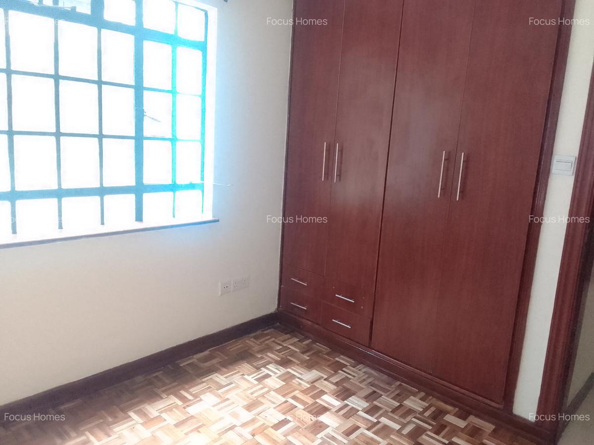 5 Bed Townhouse with En Suite in Lavington - 12