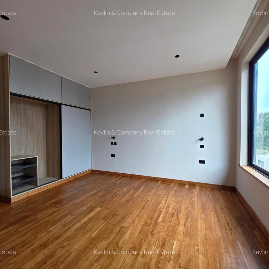 4 Bed Villa with En Suite in Loresho - 15