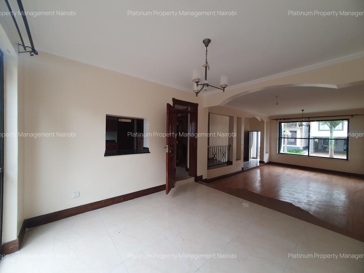 4 Bed House with En Suite at Grevillea Grove - 3