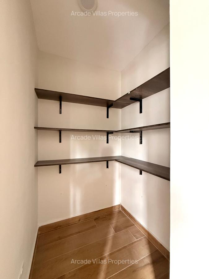 2 Bed Apartment with En Suite in Kileleshwa - 9