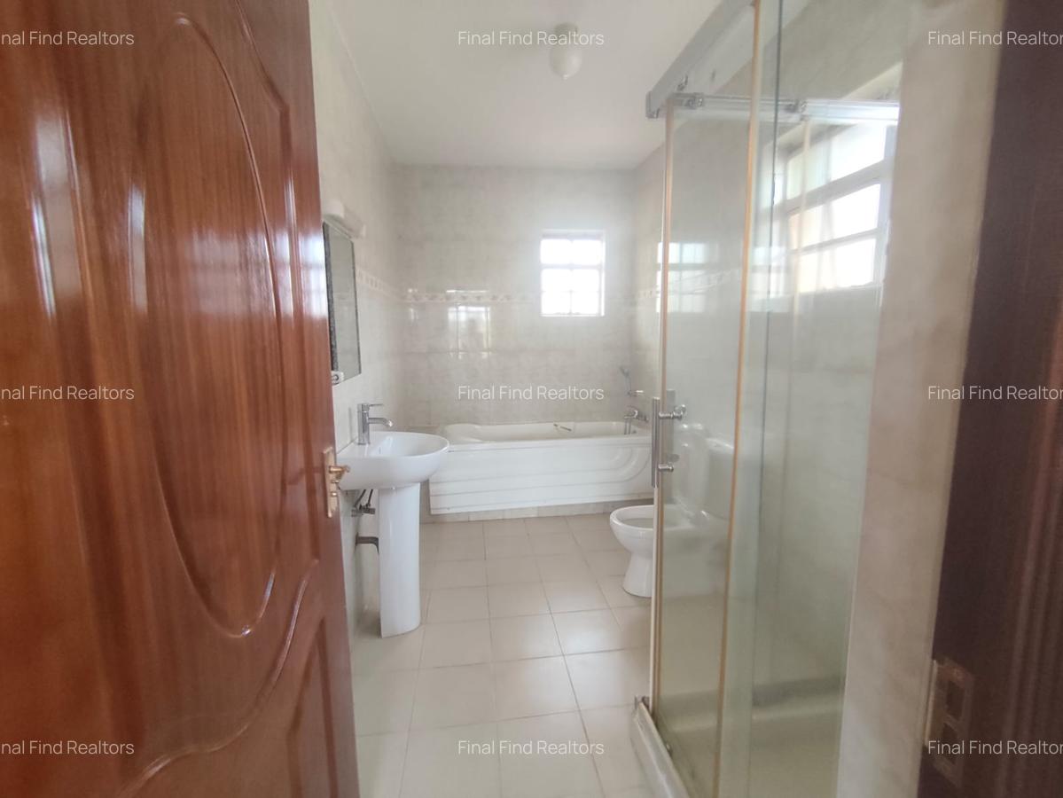 4 Bed Townhouse with En Suite in Runda - 14