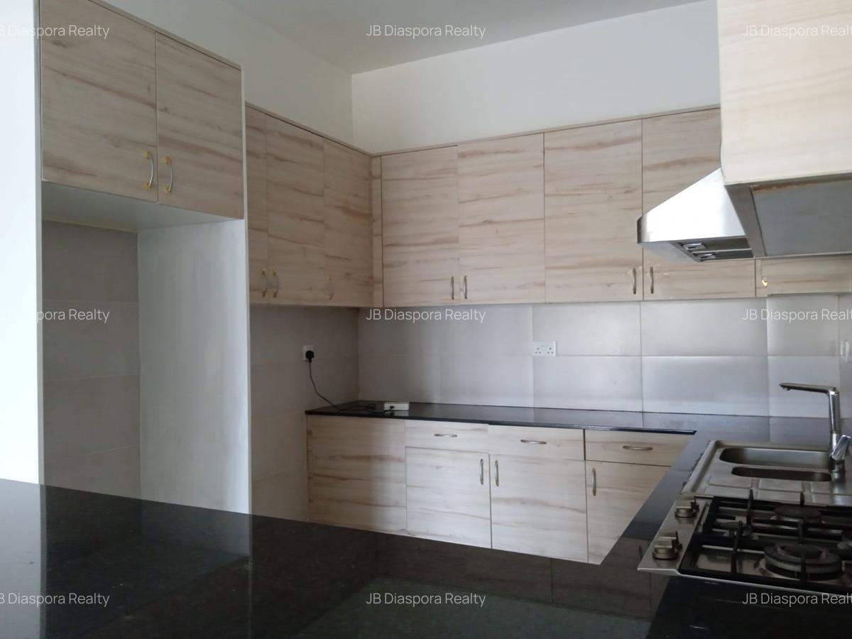 2 Bed Apartment with En Suite in Westlands Area - 3