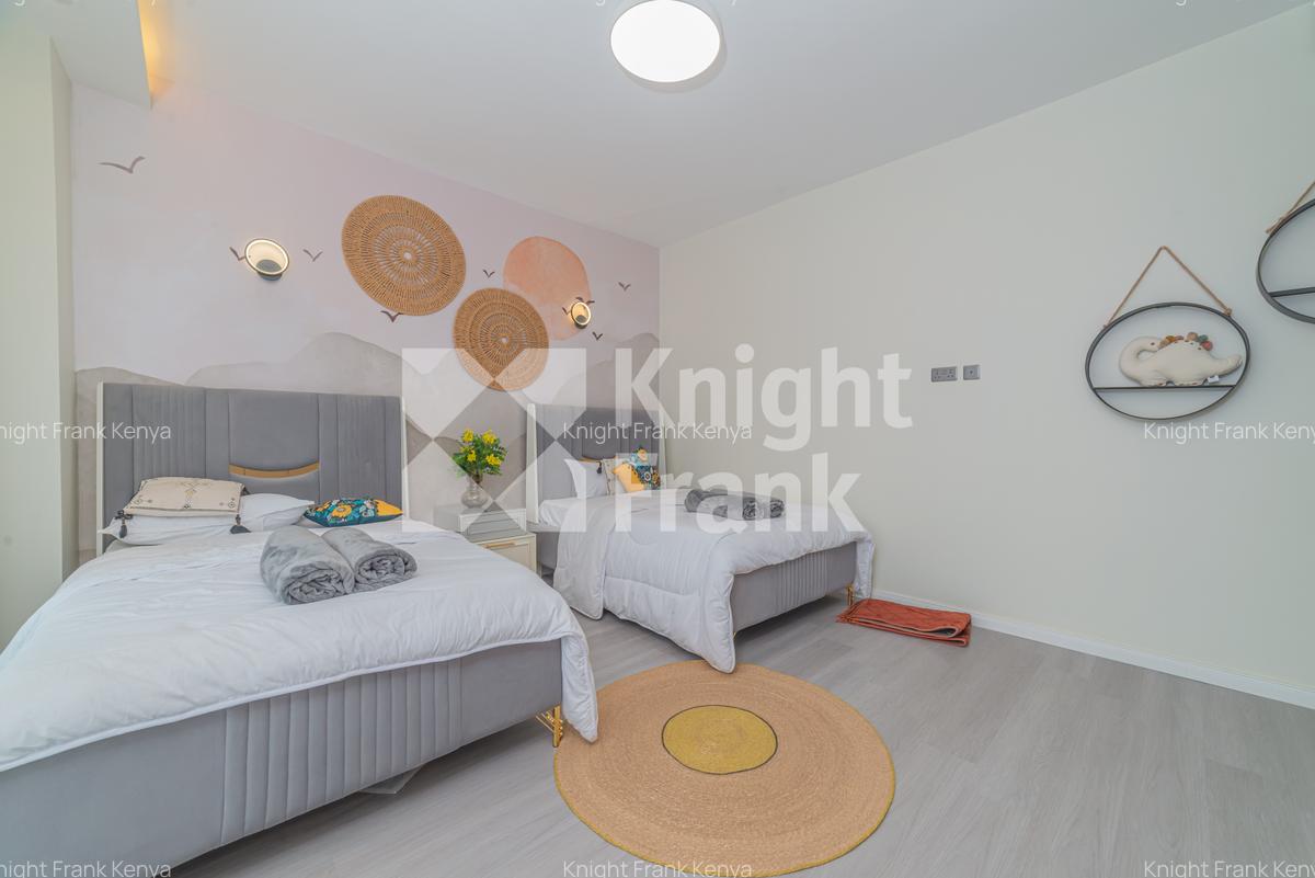 3 Bed Apartment with En Suite at 4Th Parklands Avenue - 11