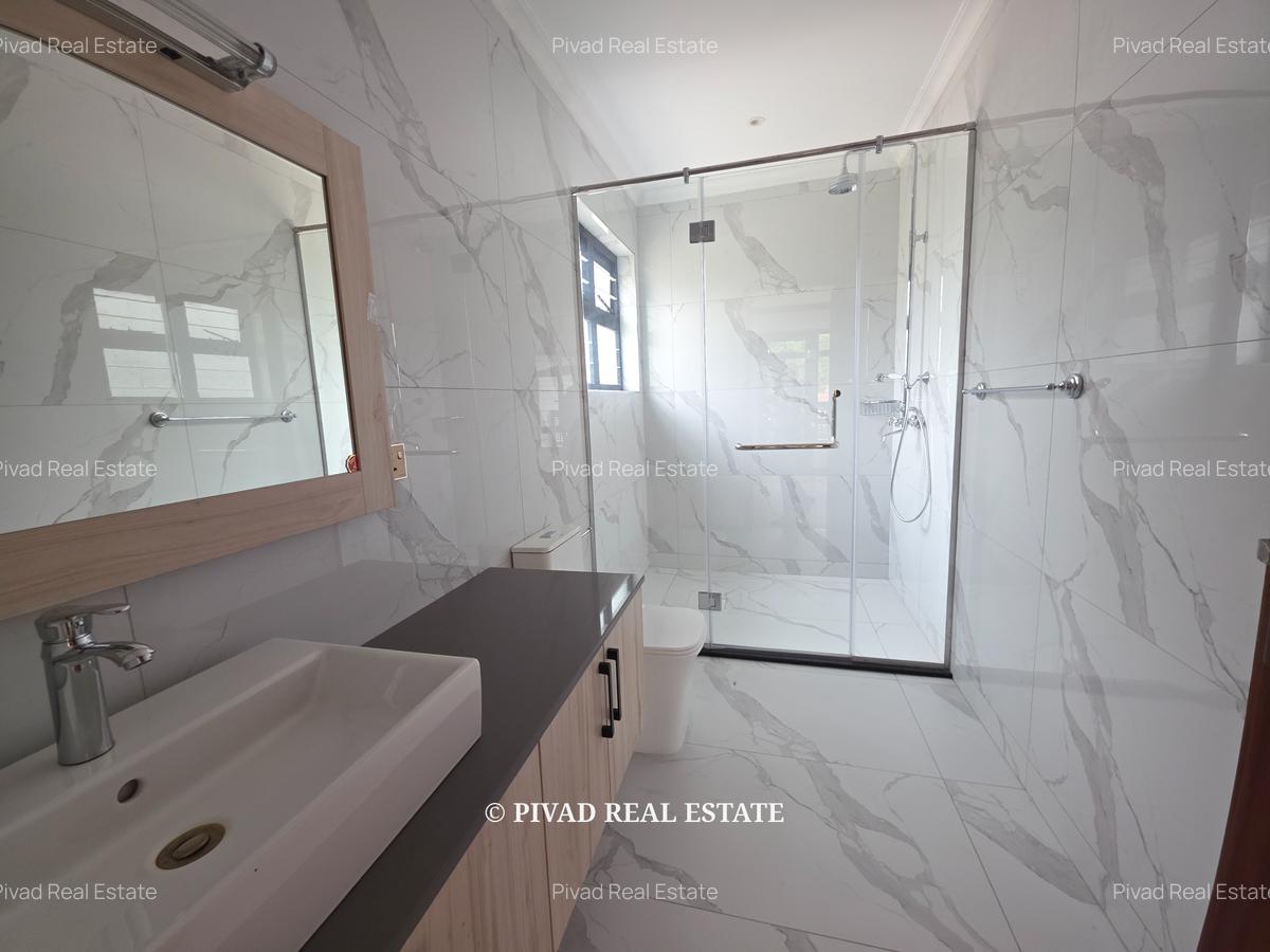 6 Bed House with Garden in Runda - 5