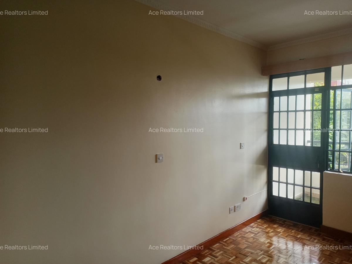 4 Bed Townhouse with En Suite at Kirawa Road - 15