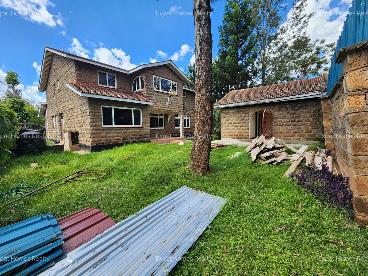 4 Bed Villa with Staff Quarters at 1 - 2