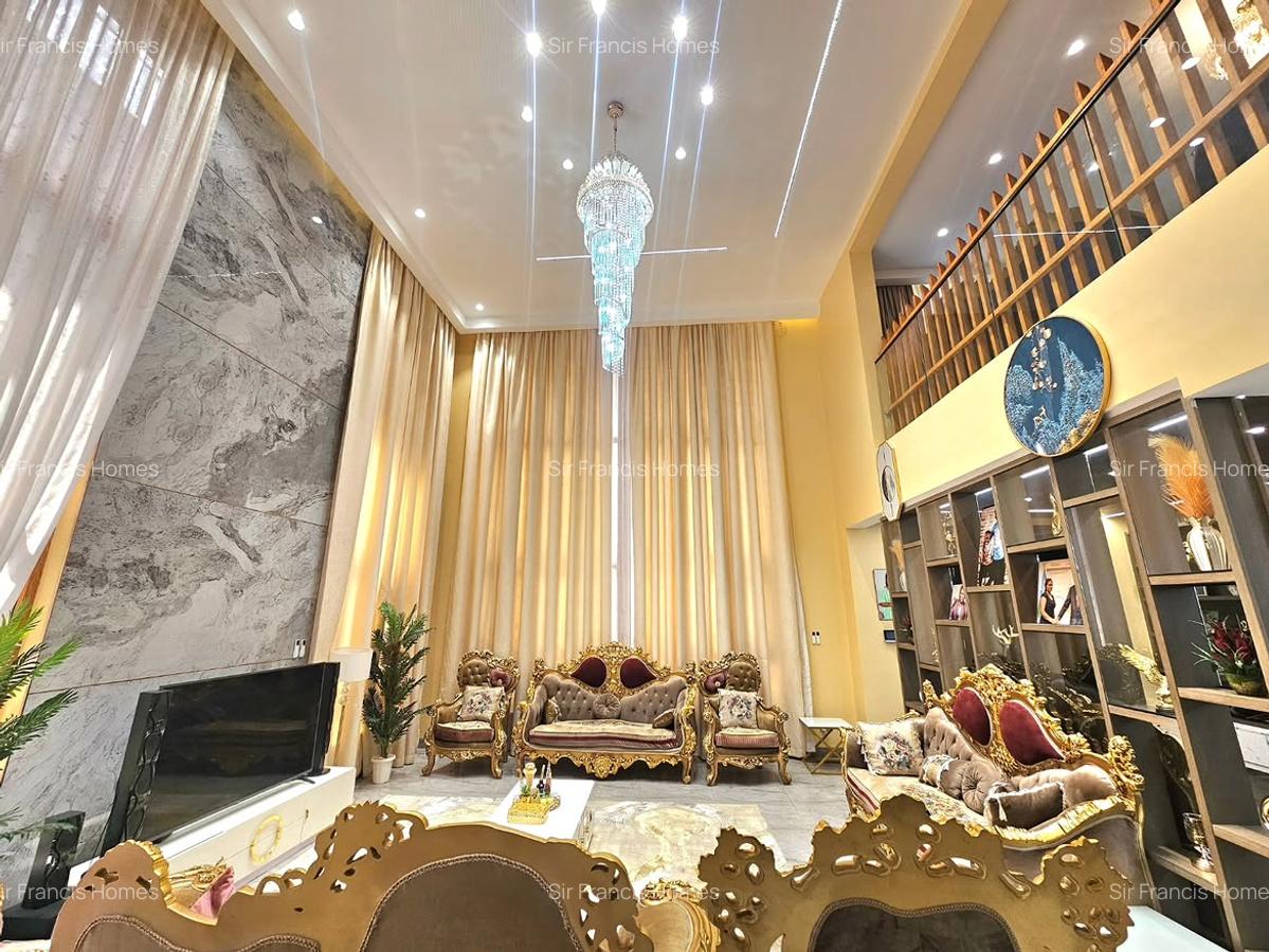 6 Bed Villa with En Suite at Lavington - 7