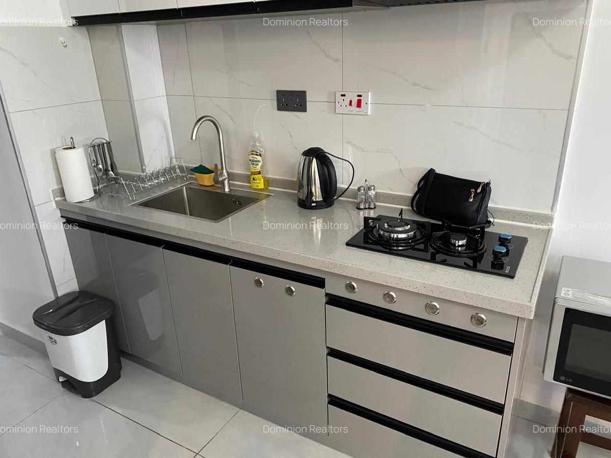 Serviced 1 Bed Apartment with En Suite at Westlands Road - 7