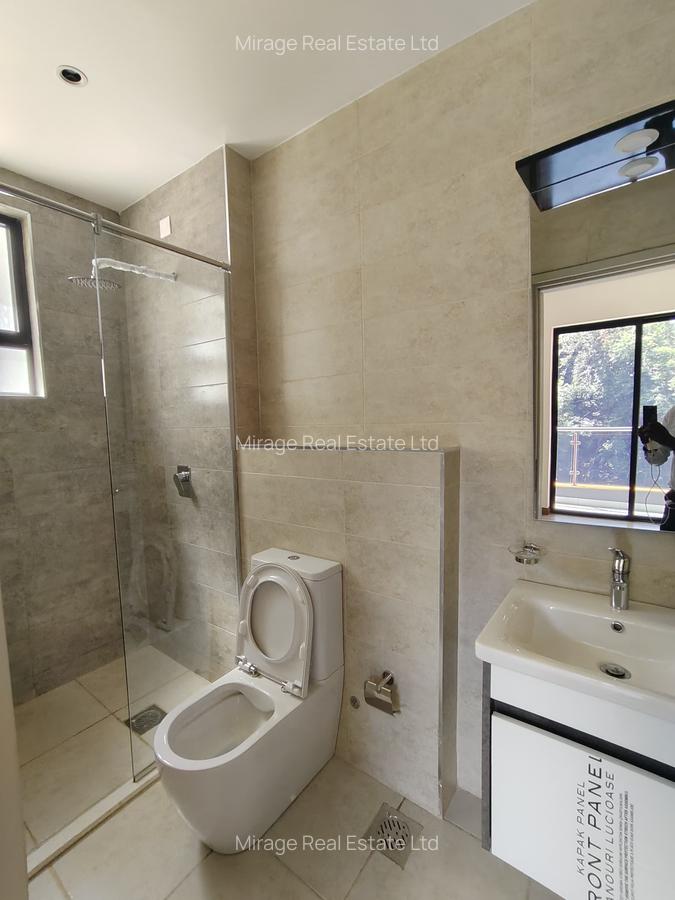 3 Bed Apartment with Swimming Pool in Kilimani - 8