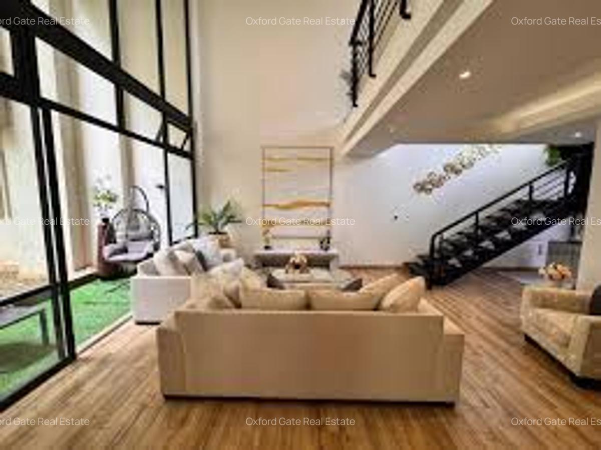 4 Bed Apartment with En Suite at Riverside Gardens - 4