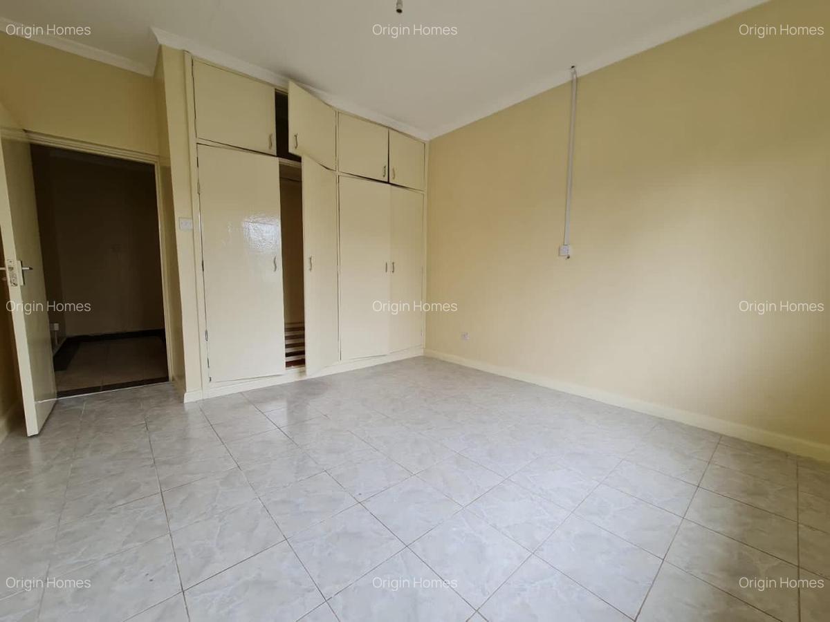 4 Bed Townhouse with En Suite at Kilimani - 10