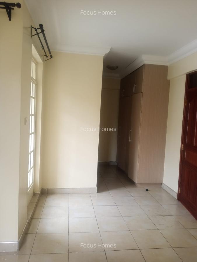 2 Bed Apartment with En Suite in Lavington - 4