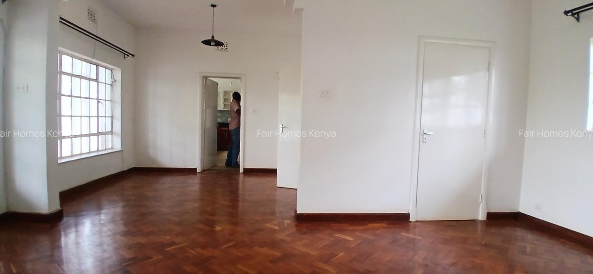 3 Bed House with En Suite at Lavington Green - 19