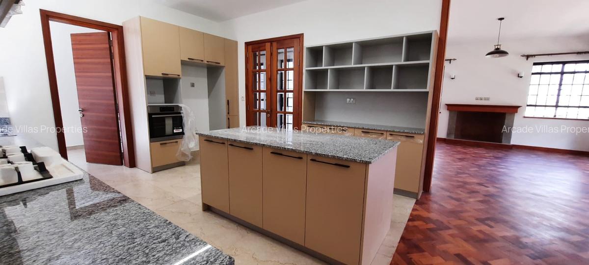 5 Bed Townhouse with En Suite in Lavington - 5