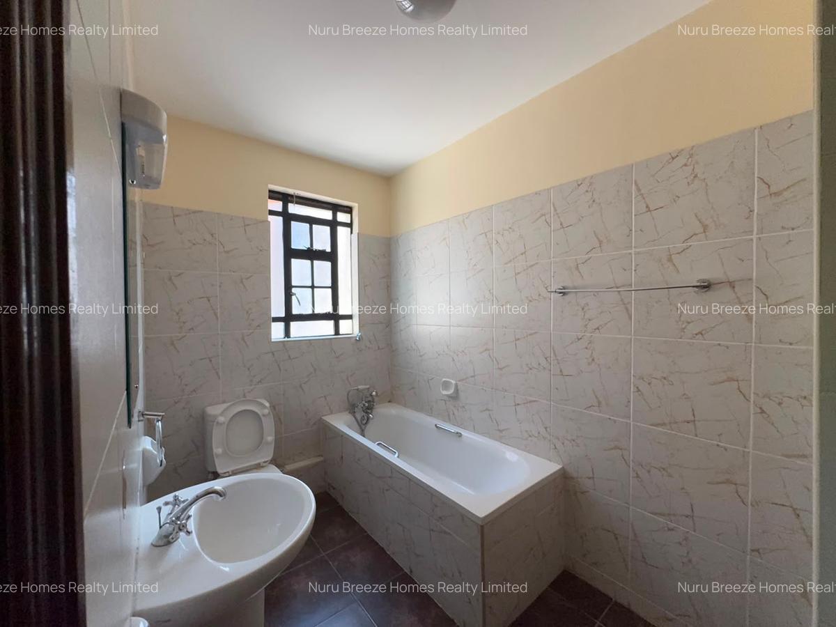 4 Bed Townhouse with En Suite in Lavington - 5