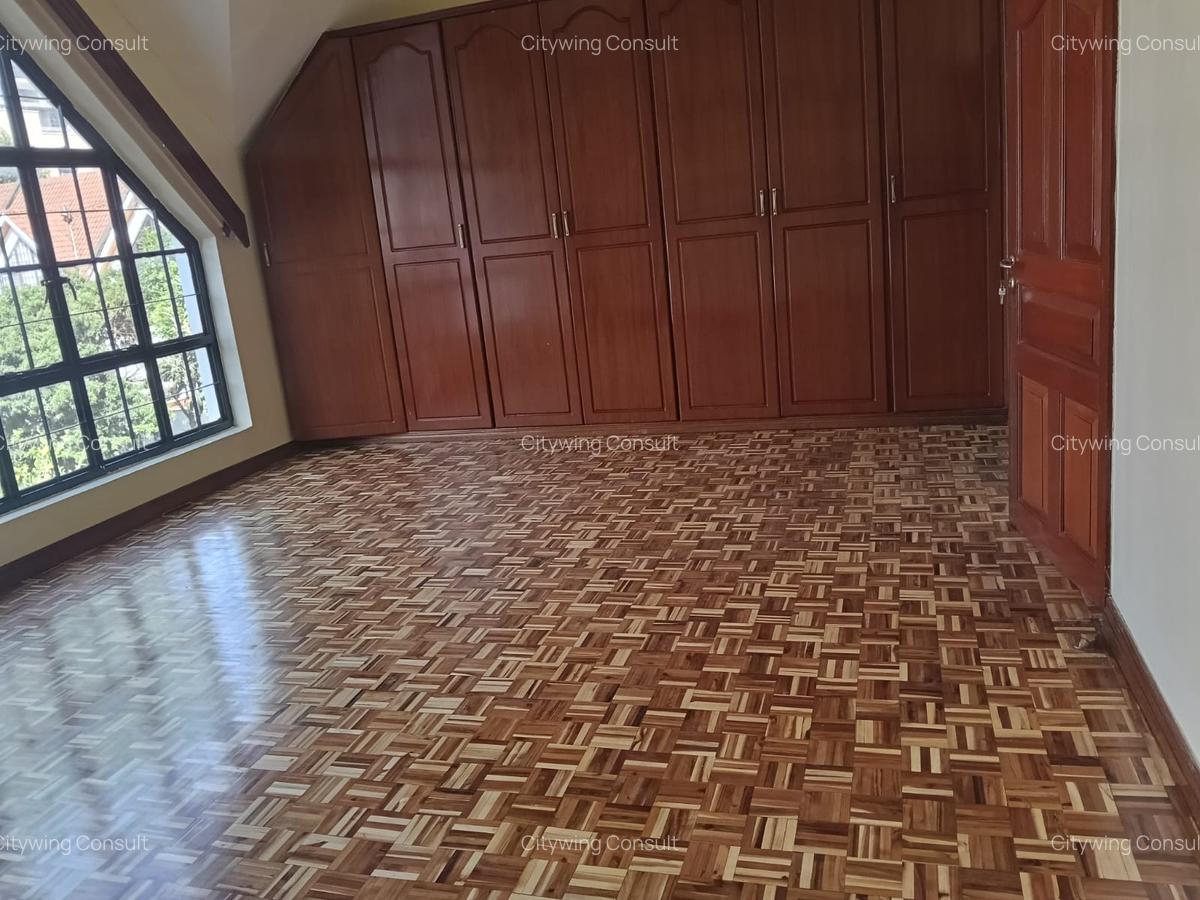 5 Bed Townhouse with En Suite at School Lane - 13