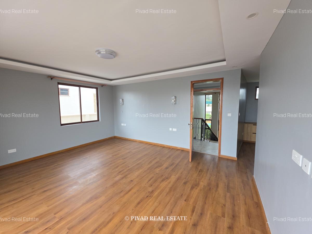 4 Bed Townhouse with Swimming Pool in Runda - 5