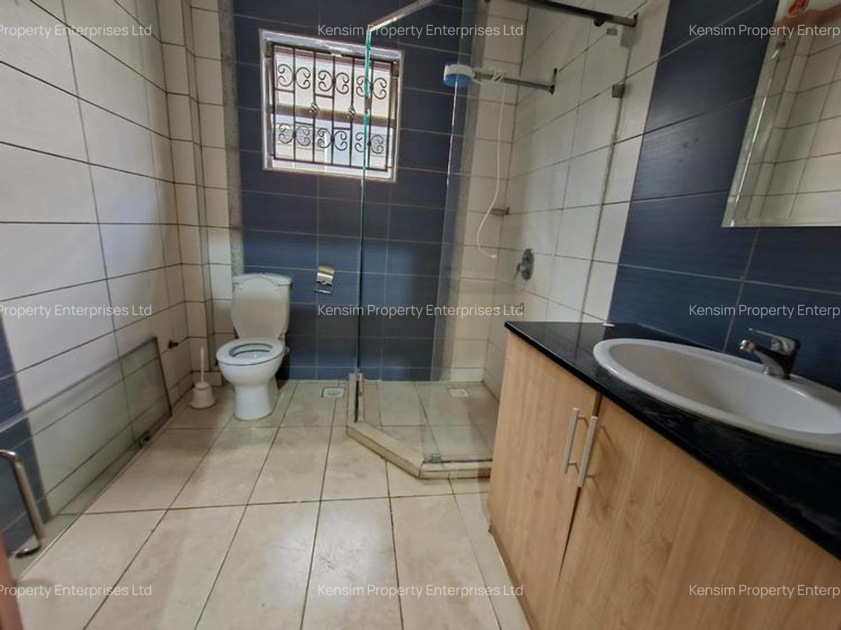 5 Bed Townhouse with En Suite in Westlands Area - 12