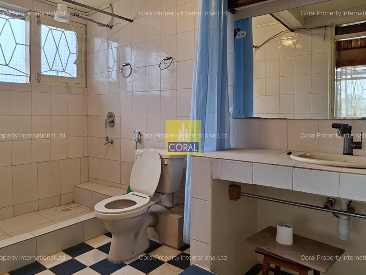 2 Bed Apartment in Brookside - 9