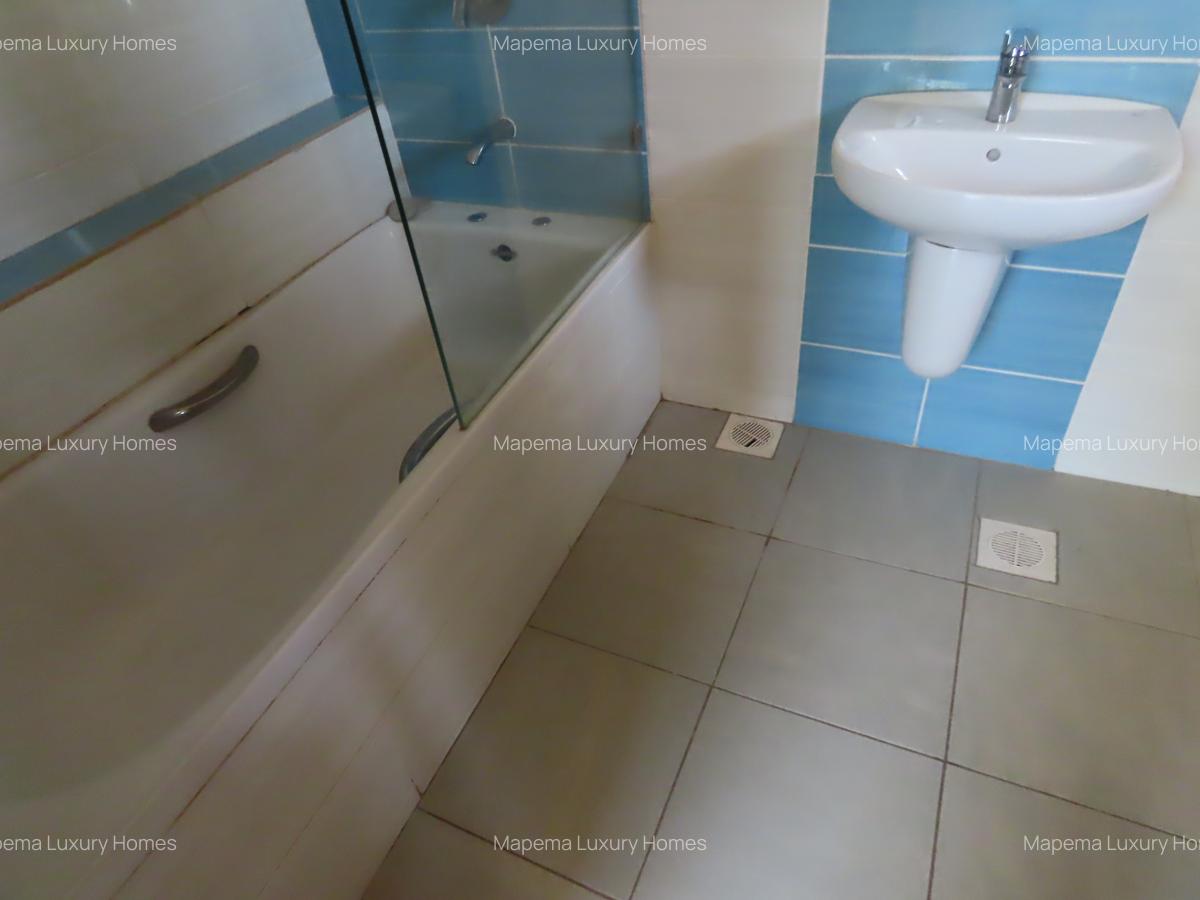5 Bed House with En Suite at Miotoni - 15