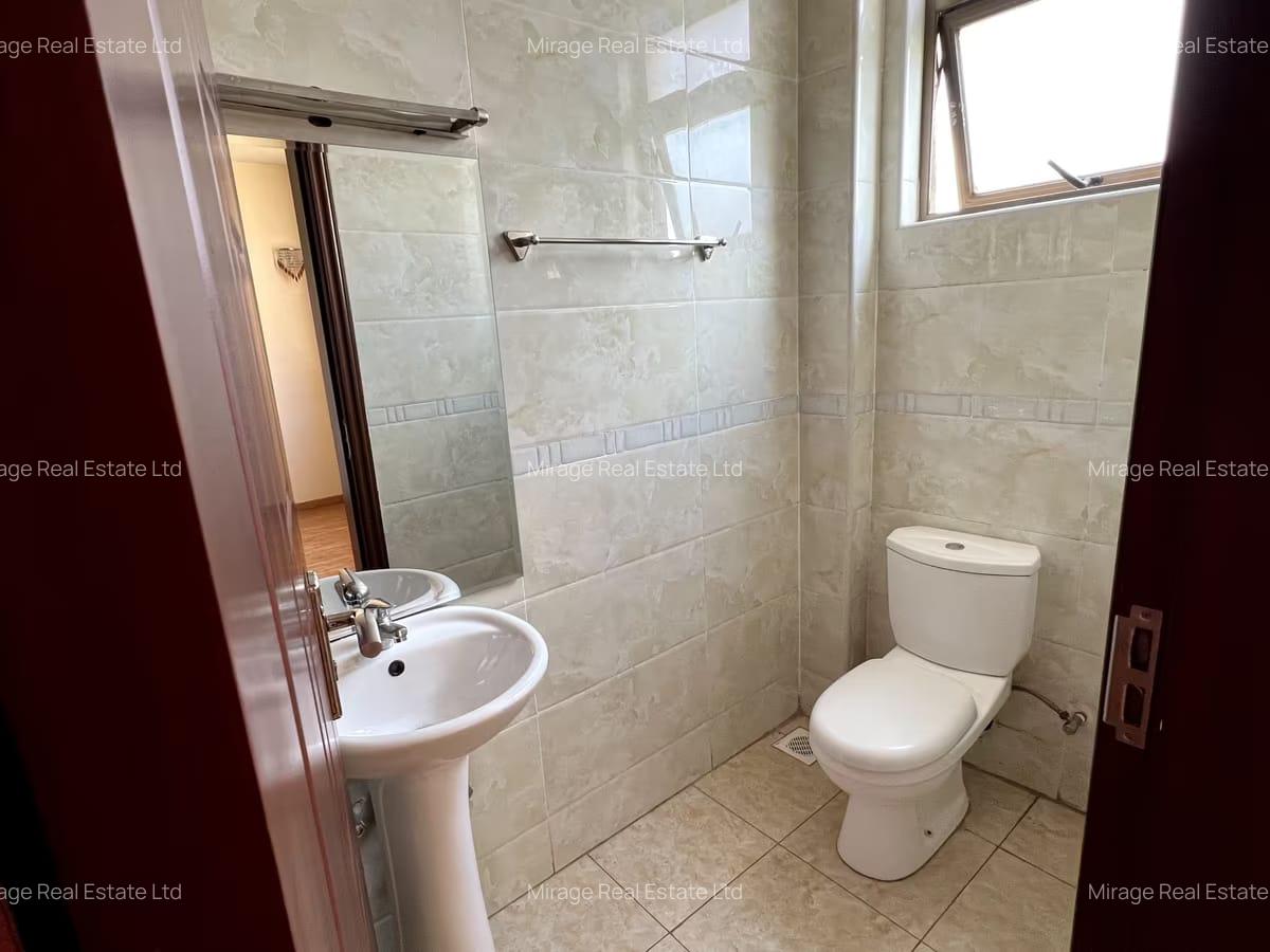 3 Bed Apartment with En Suite in Lavington - 16