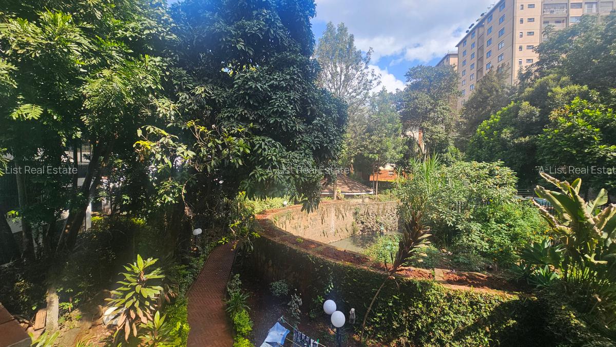 4 Bed Villa with En Suite at Diani Close - 10