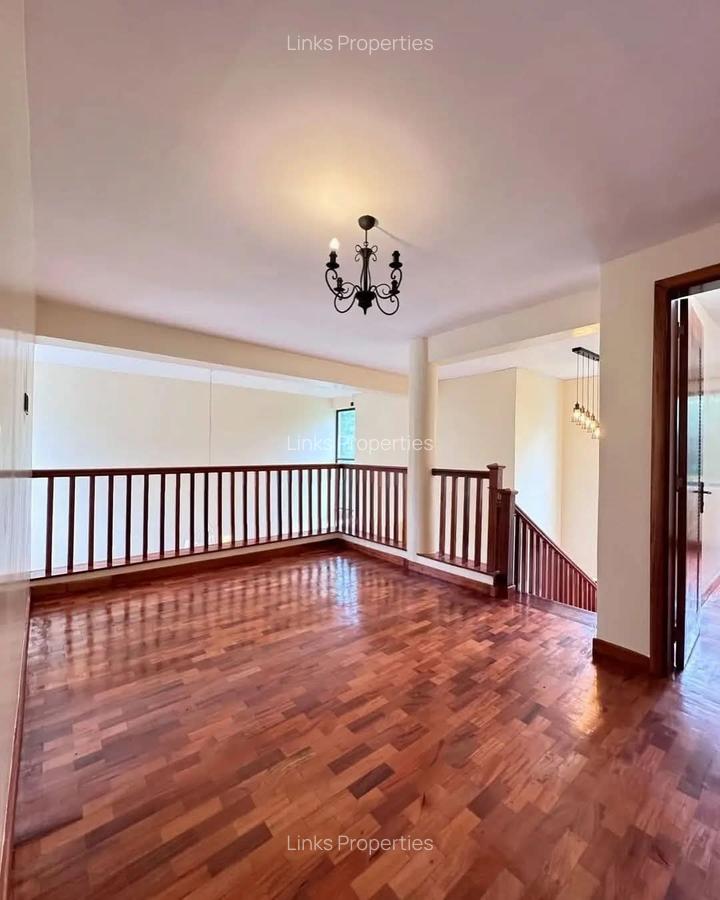 4 Bed Townhouse with En Suite at Karen - 5