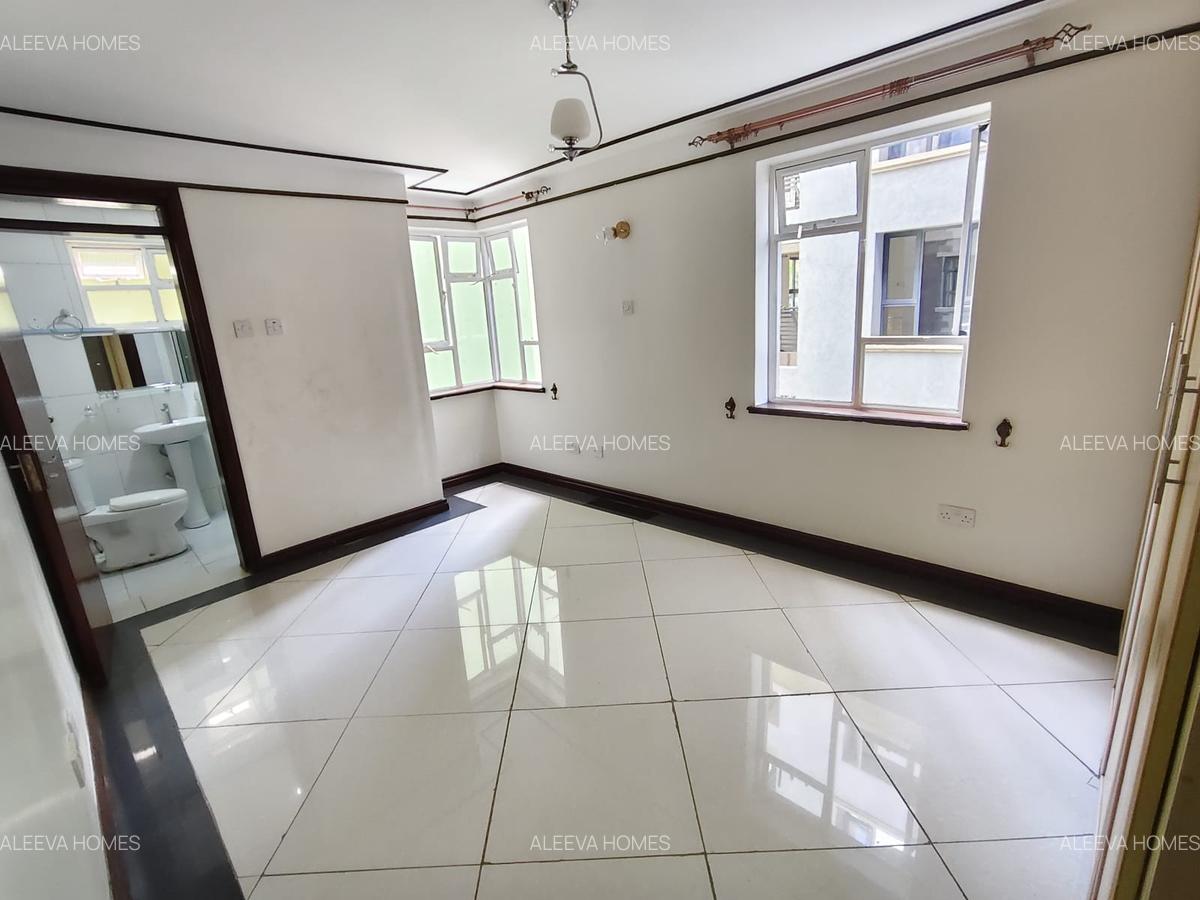 2 Bed Apartment with En Suite in Westlands Area - 16