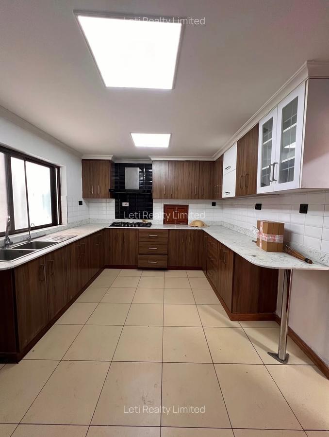 4 Bed Townhouse with En Suite in Kileleshwa - 12