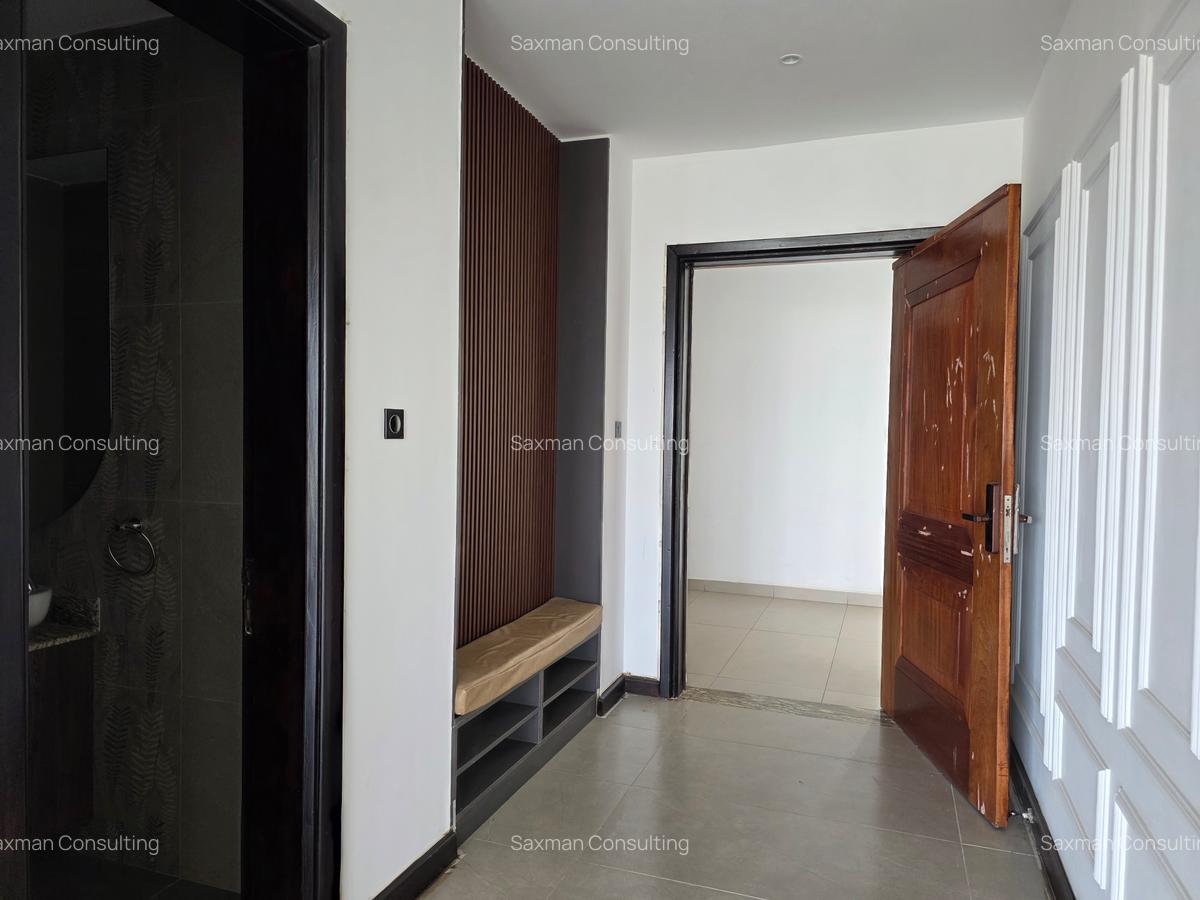 3 Bed Apartment with En Suite in Riverside - 20