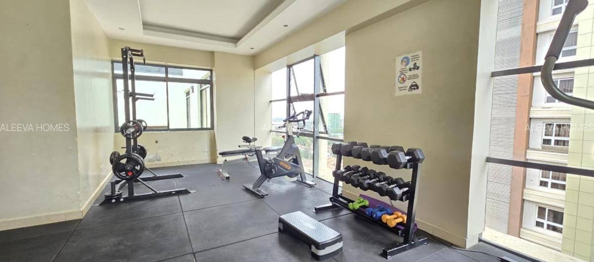 2 Bed Apartment with En Suite in Hurlingham - 12