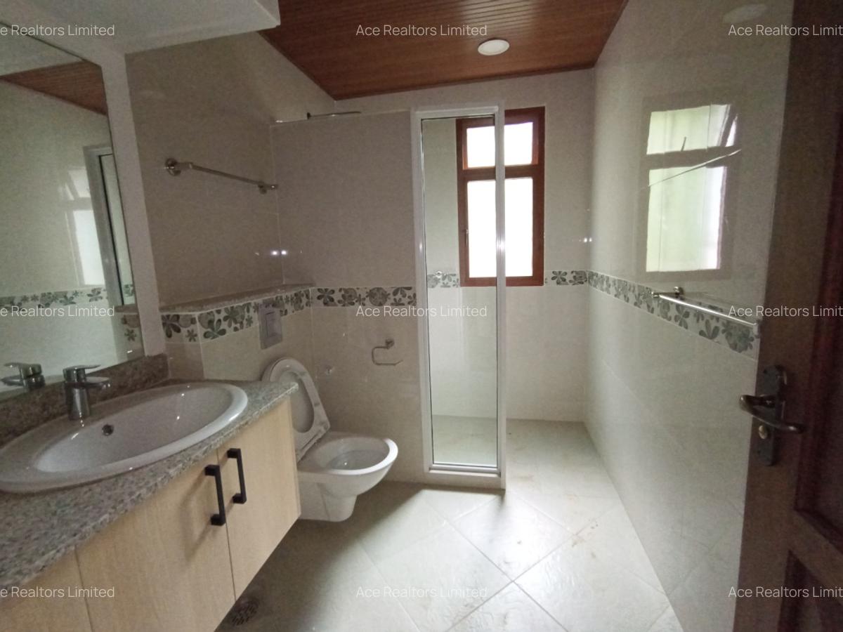 5 Bed Townhouse with En Suite at Shanzu Road - 14
