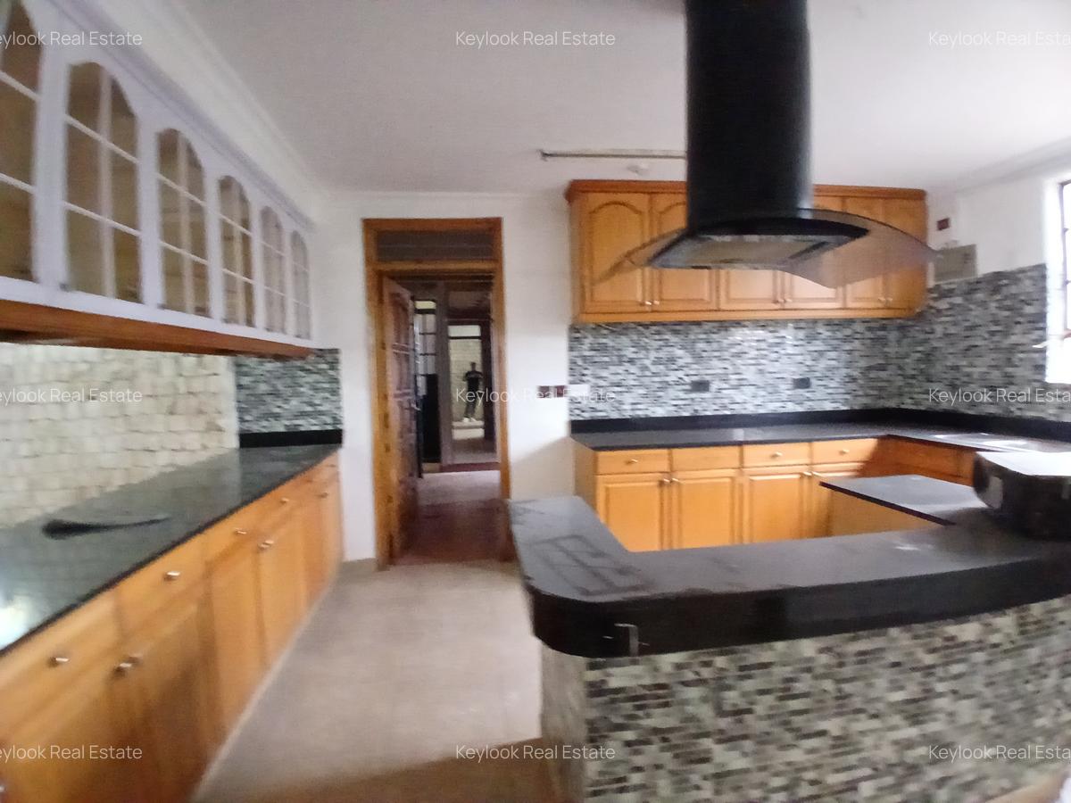 3 Bed Apartment with En Suite at Off Gitanga Road - 14