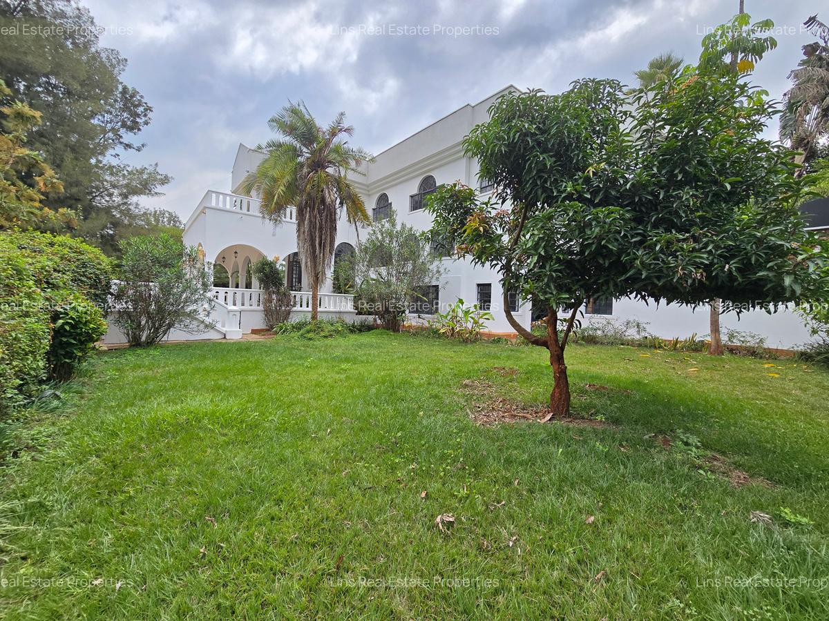 5 Bed House with En Suite in Nyari - 4