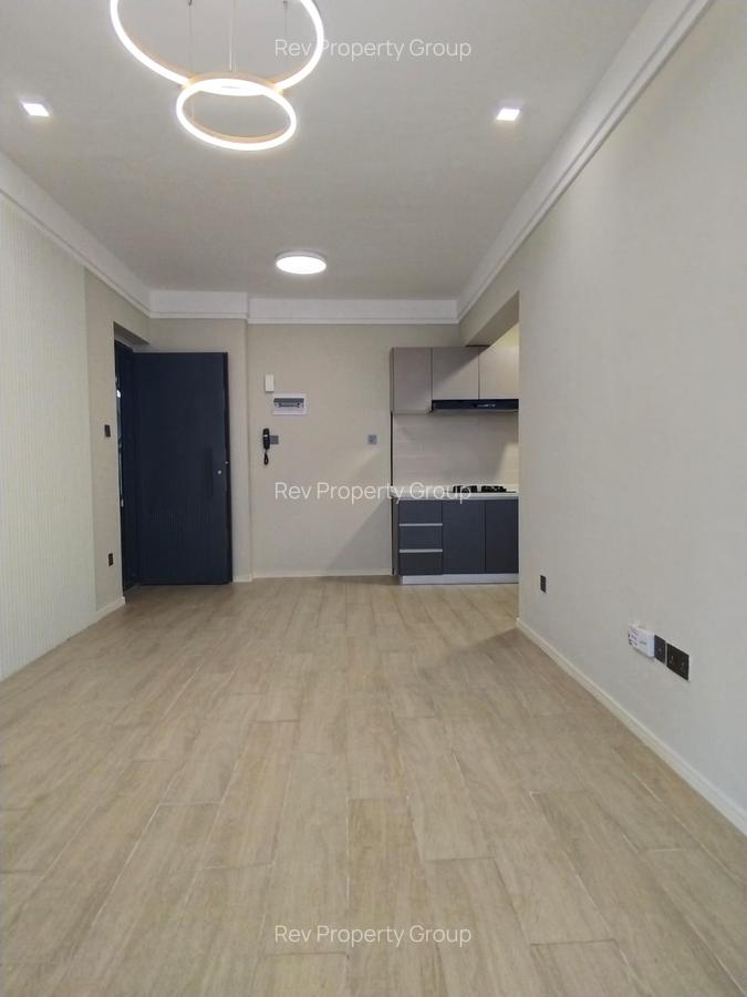 1 Bed Apartment with En Suite in Lavington - 2