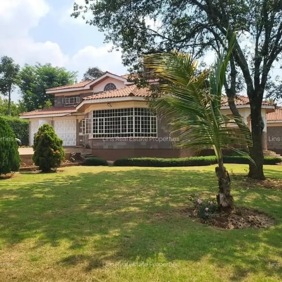 5 Bed House with En Suite in Runda - 2