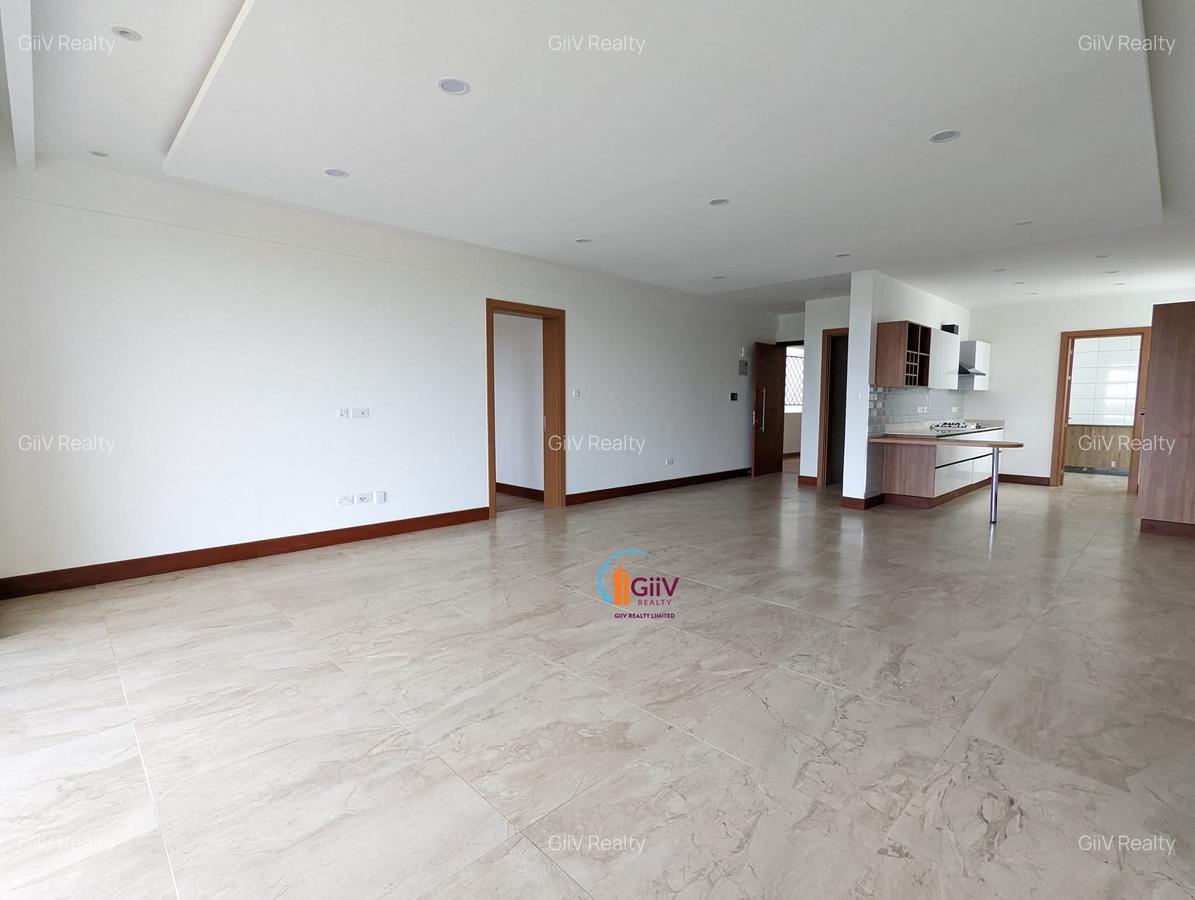 3 Bed Apartment with En Suite in Parklands - 9