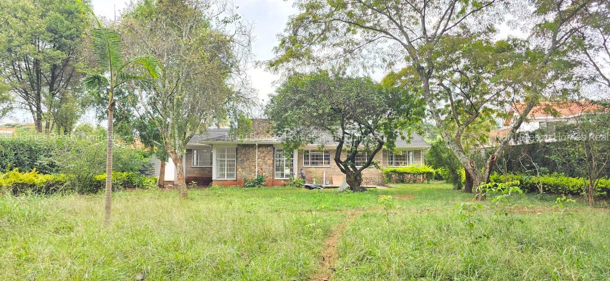 4 Bed House with En Suite in Runda - 1