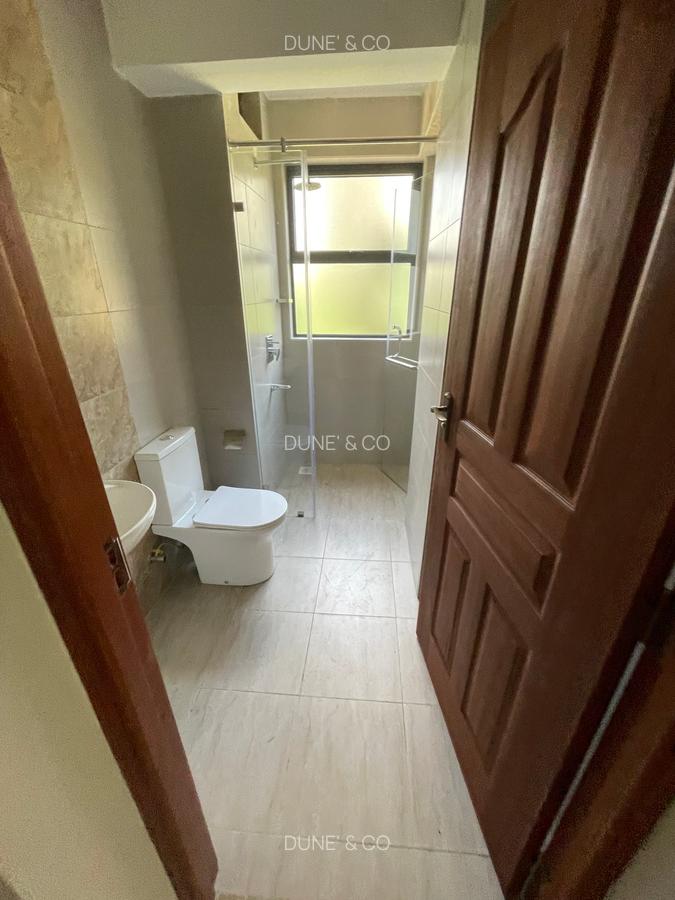 Serviced 3 Bed Apartment with En Suite in Kileleshwa - 18