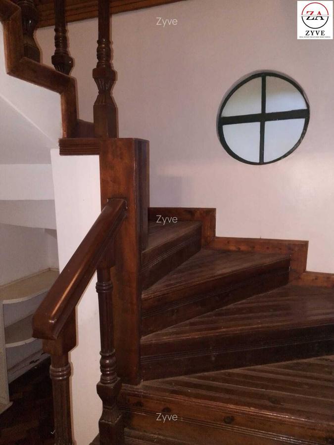 2 Bed Apartment with En Suite at Lavington - 13