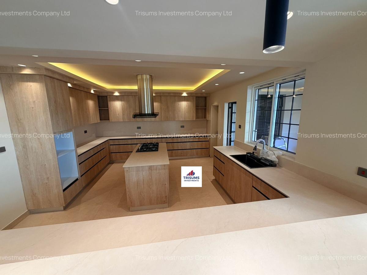 4 Bed Apartment with En Suite in Westlands Area - 3