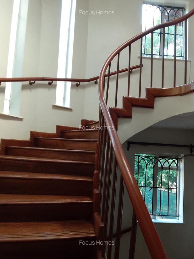 4 Bed Townhouse with En Suite in Lavington - 13