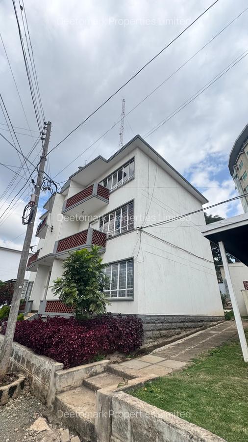 1 Bed Apartment with En Suite at Upper Hill - 1