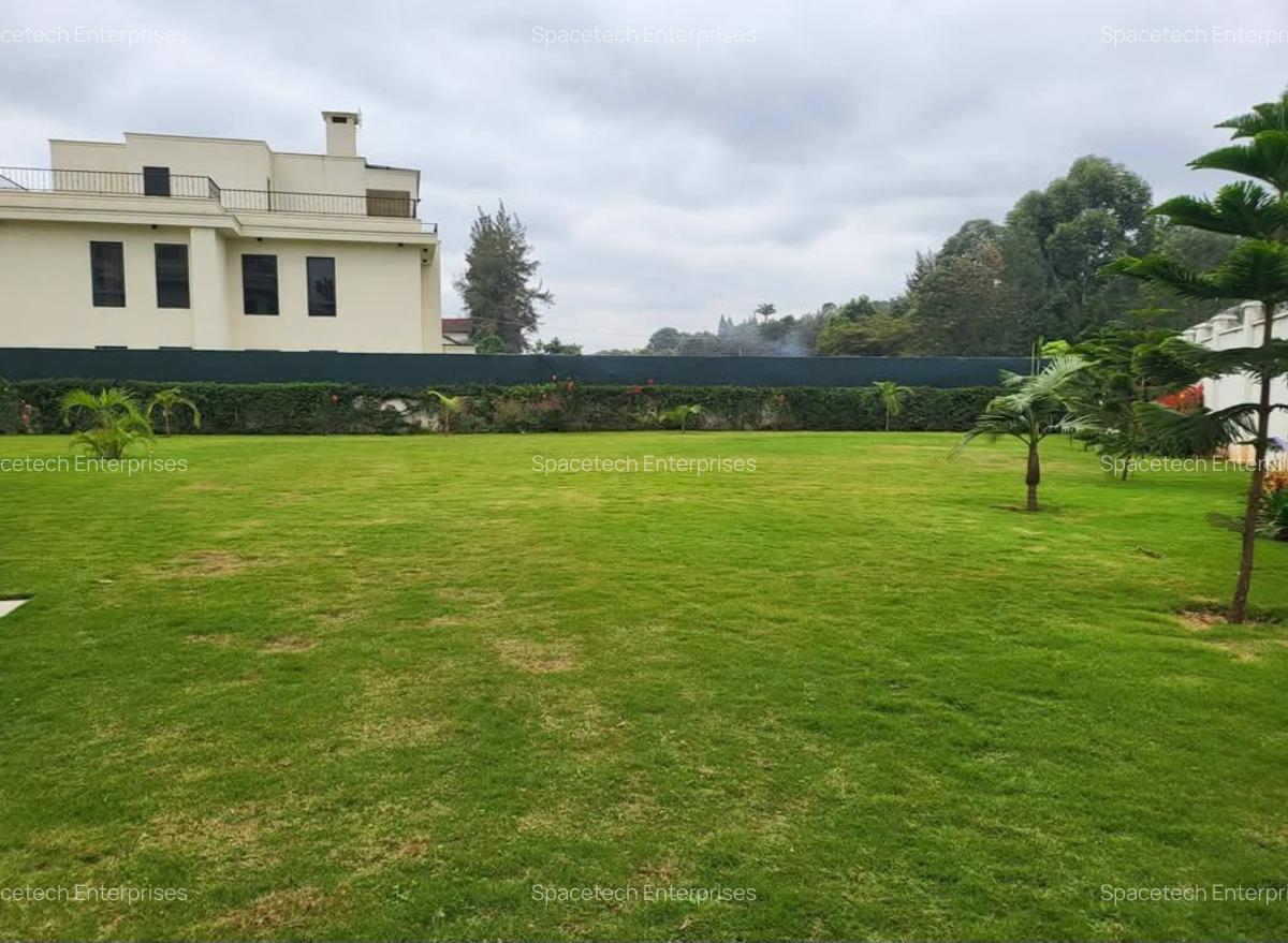 5 Bed House with En Suite in Loresho - 3