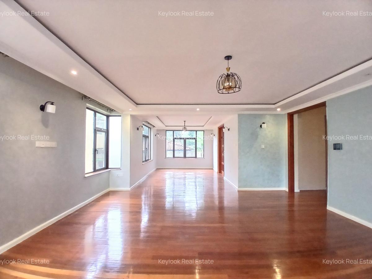 4 Bed Townhouse with En Suite at Lavington Green - 14