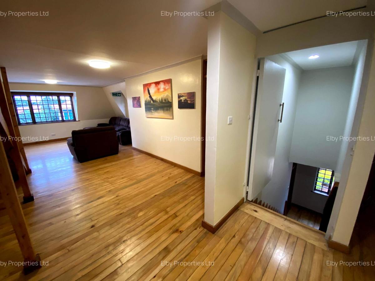7 Bed House with En Suite in Runda - 8
