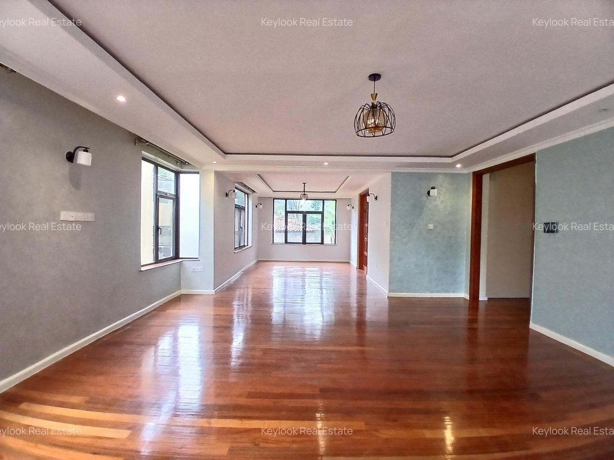 4 Bed Townhouse with En Suite at Lavington Green - 4