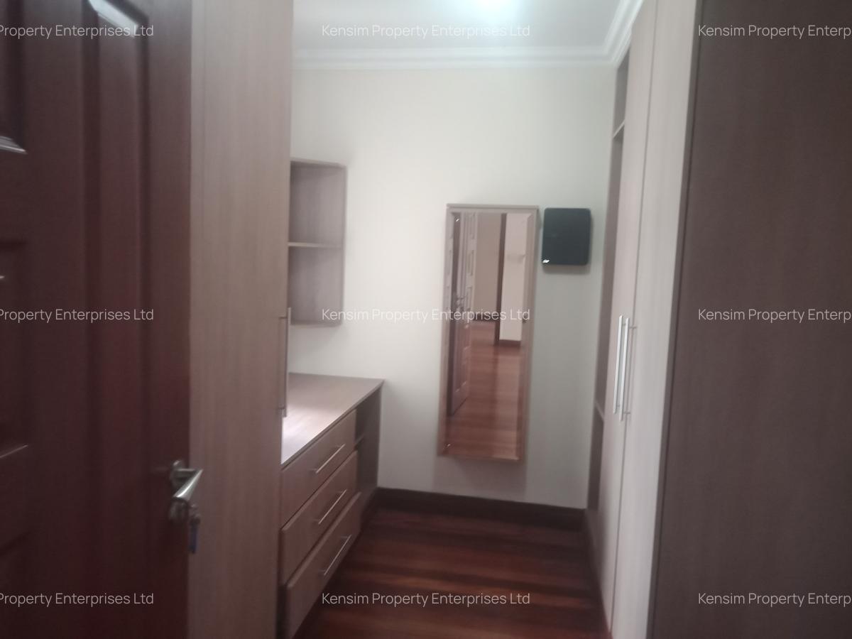 5 Bed Townhouse with En Suite in Lavington - 11