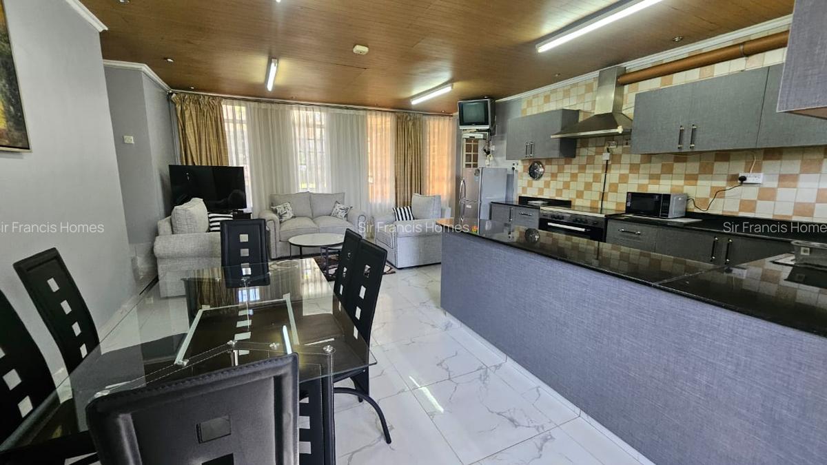 5 Bed House with En Suite in Runda - 9