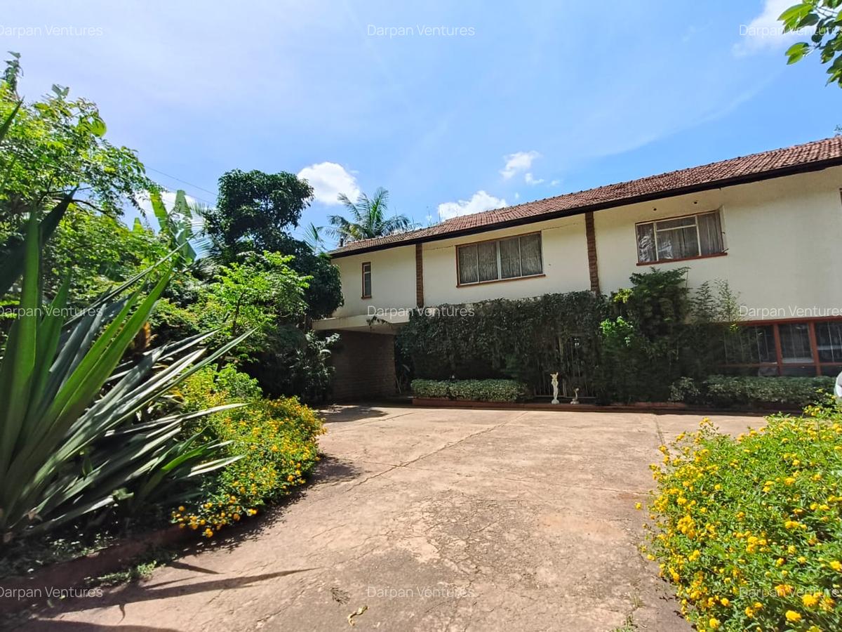 5 Bed House with Garden in Parklands - 1